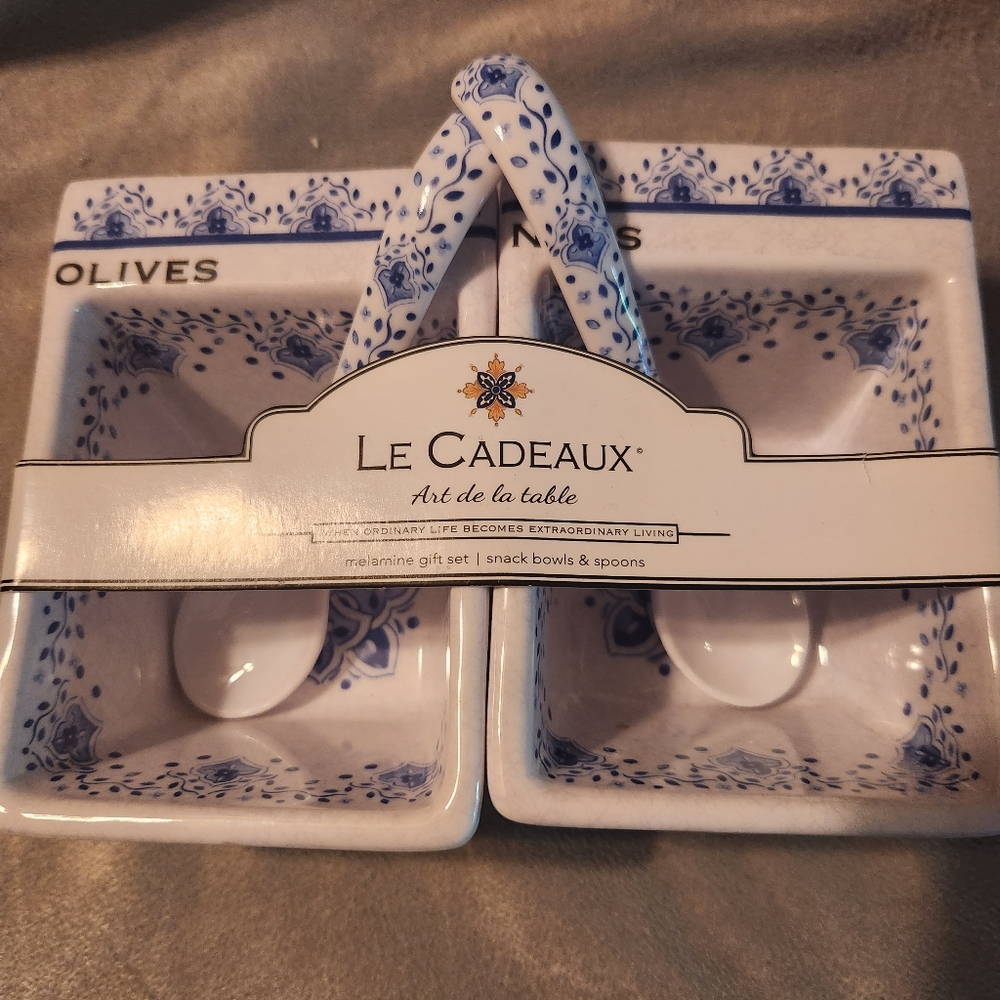 NEW LE CADEAUX MOROCCAN BLUE SET OF 2 MELAMINE SNACK BOWLS & SPOONS